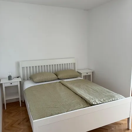 Dumicic Apartman *